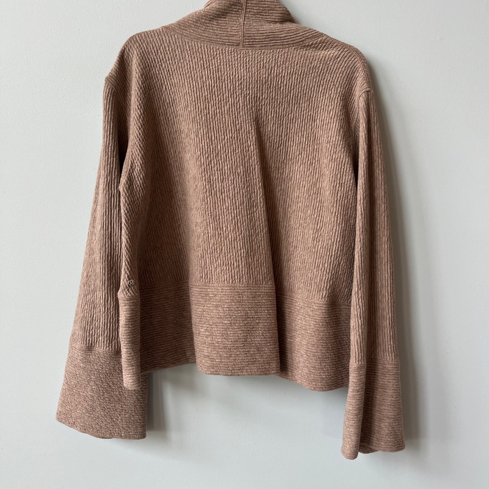 Lululemon Retreat Yourself Pullover - Picture 3 of 5